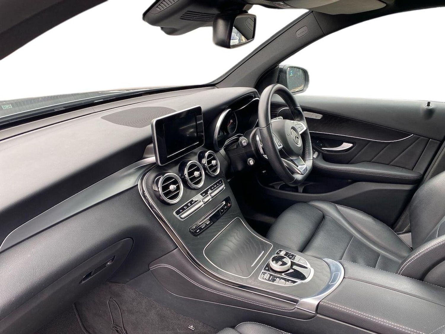 Used Mercedes-Benz GLC 2019 for sale - 76418247: Photo 7