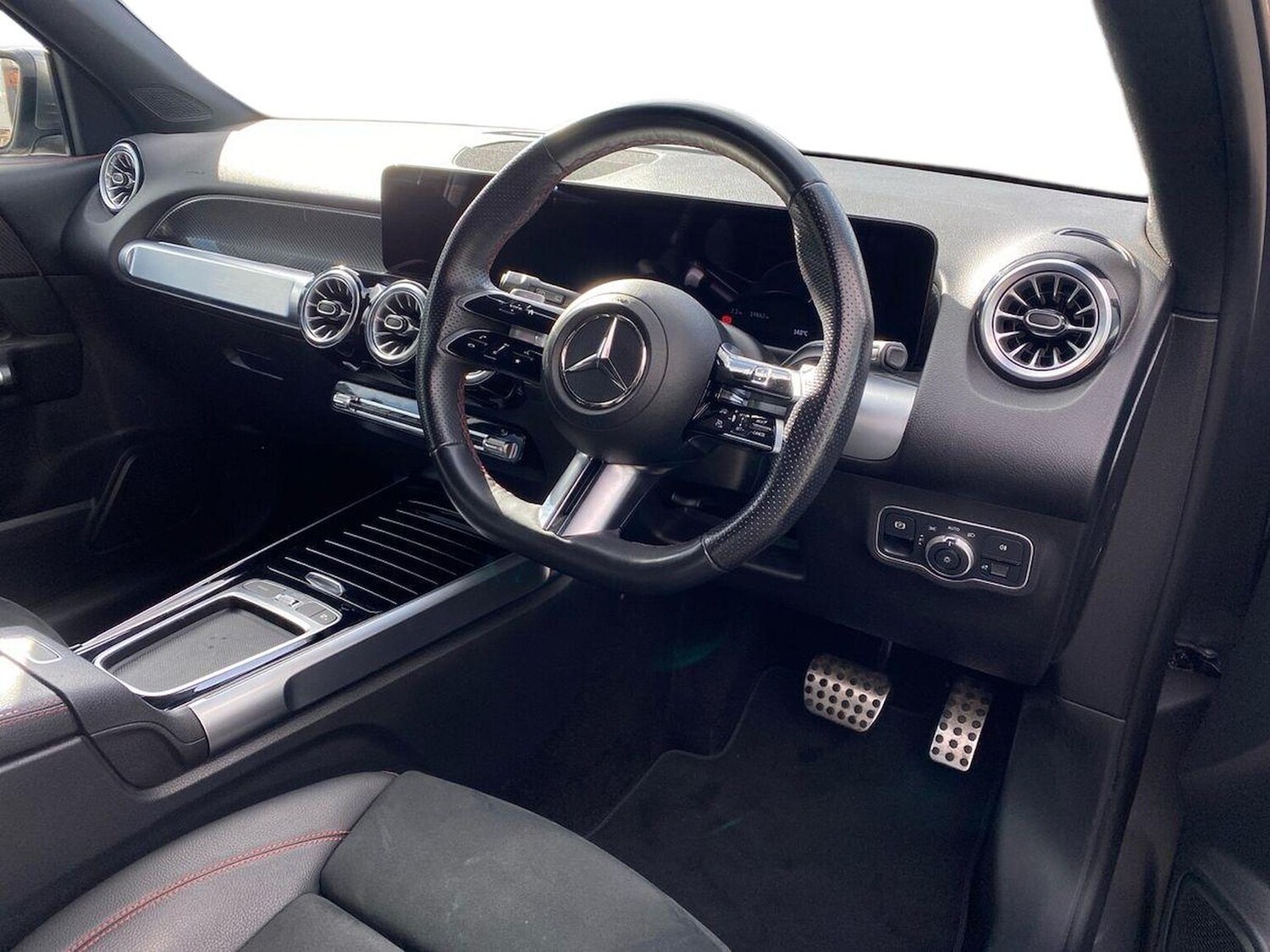 Used Mercedes-Benz GLB 2024 for sale - 76430805: Photo 15