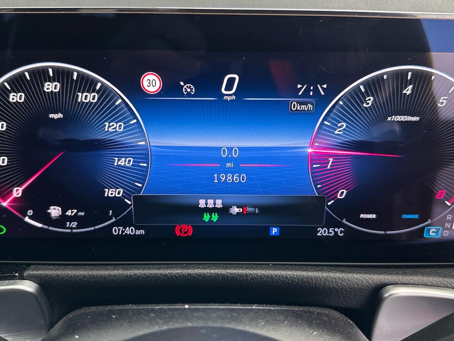 Used Mercedes-Benz GLB 2024 for sale - 76430805: Photo 3