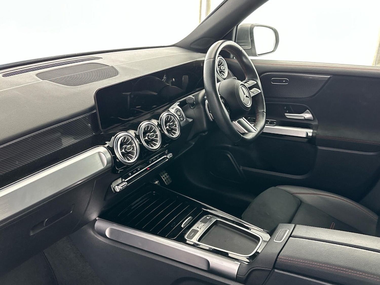 Used Mercedes-Benz GLB 2024 for sale - 76430805: Photo 4