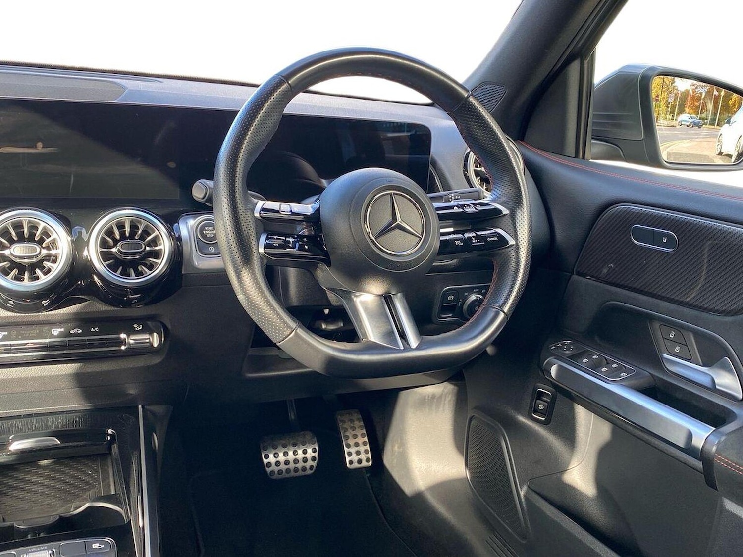 Used Mercedes-Benz GLB 2024 for sale - 76430805: Photo 9