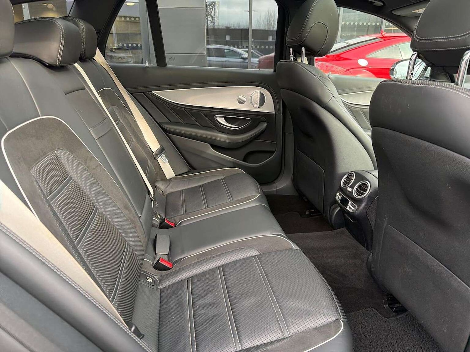 Used Mercedes-Benz E Class 2018 for sale - 77735868: Photo 16