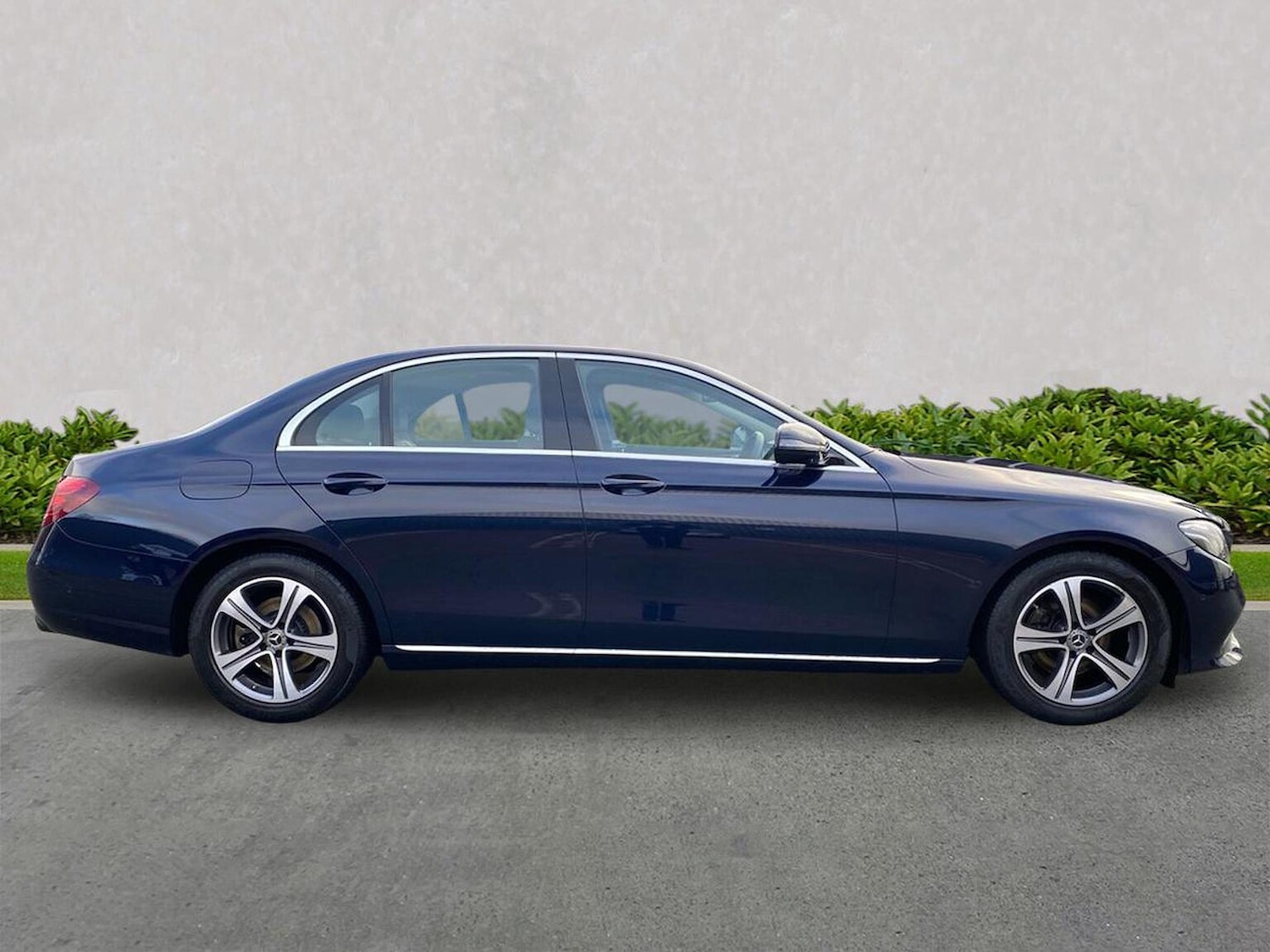 Used Mercedes-Benz E Class 2019 for sale - 77003645: Photo 3