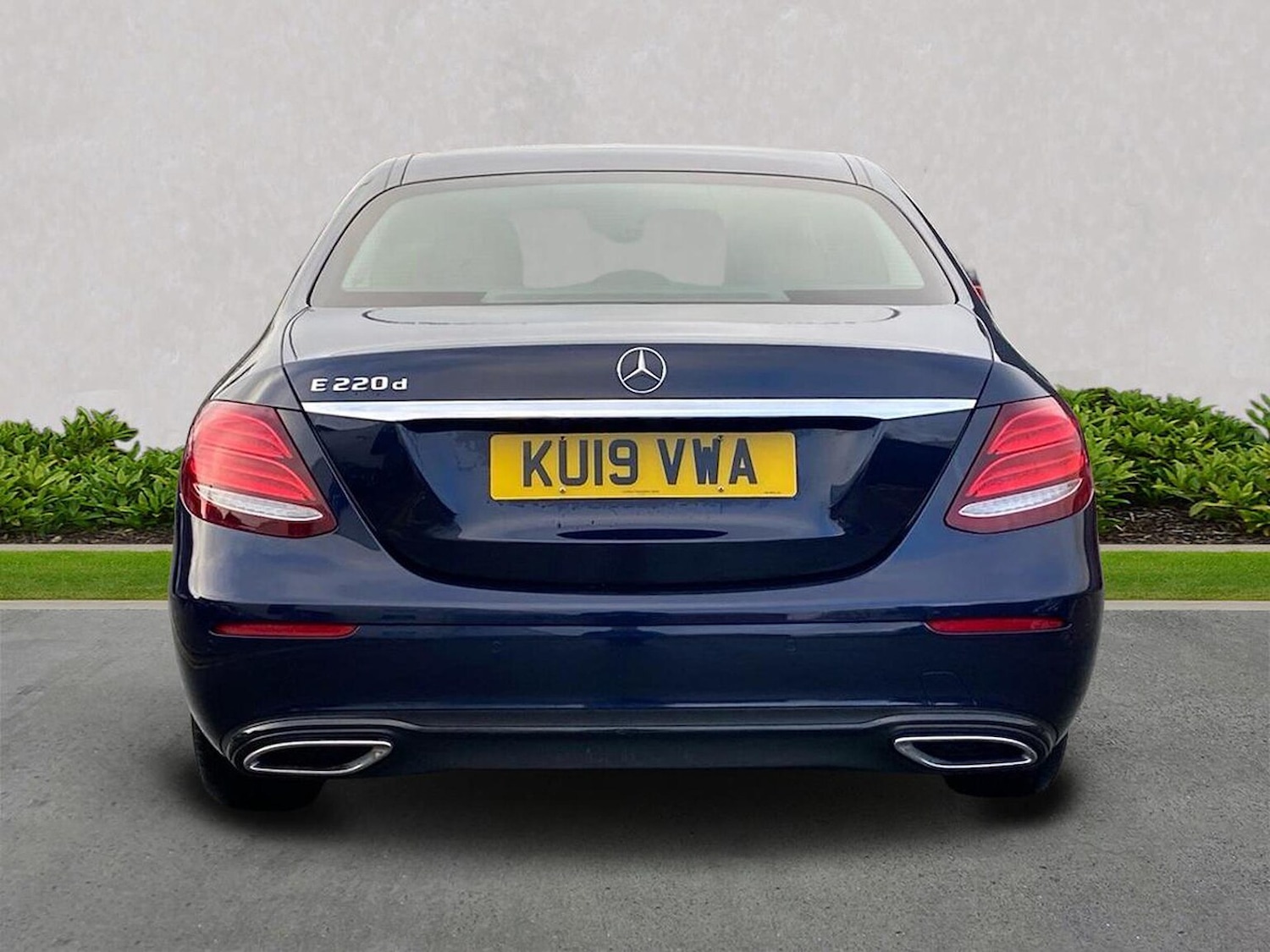 Used Mercedes-Benz E Class 2019 for sale - 77003645: Photo 4