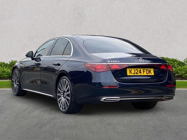 Used Mercedes-Benz E Class 2024 for sale - 76305388: Photo 2