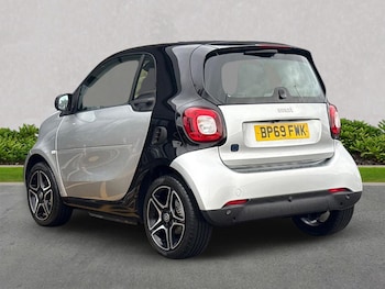 Used smart fortwo 2020 for sale - 76706465: Photo