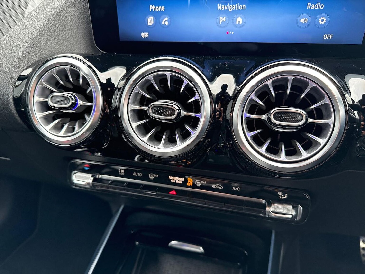 Used Mercedes-Benz GLA 2024 for sale - 76422342: Photo 12