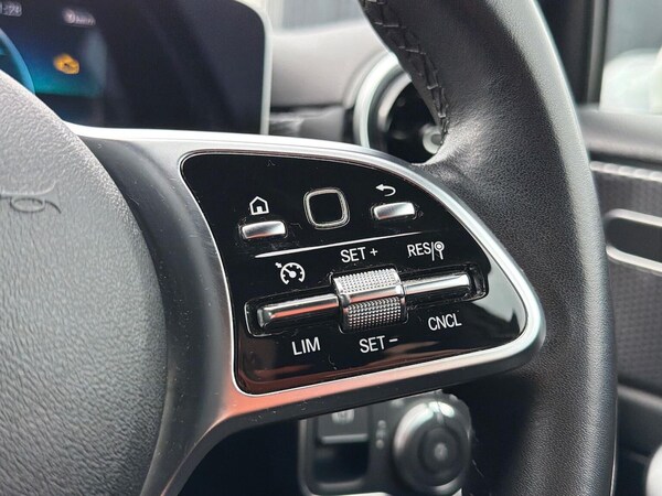 Used Mercedes-Benz A-Class 2018 for sale - 76243904: Photo 27