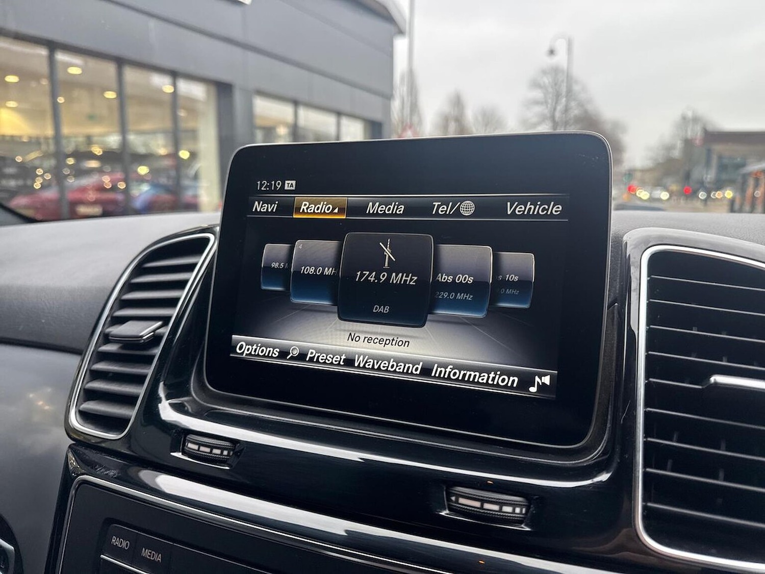 Used Mercedes-Benz GLE 2018 for sale - 77023423: Photo 13