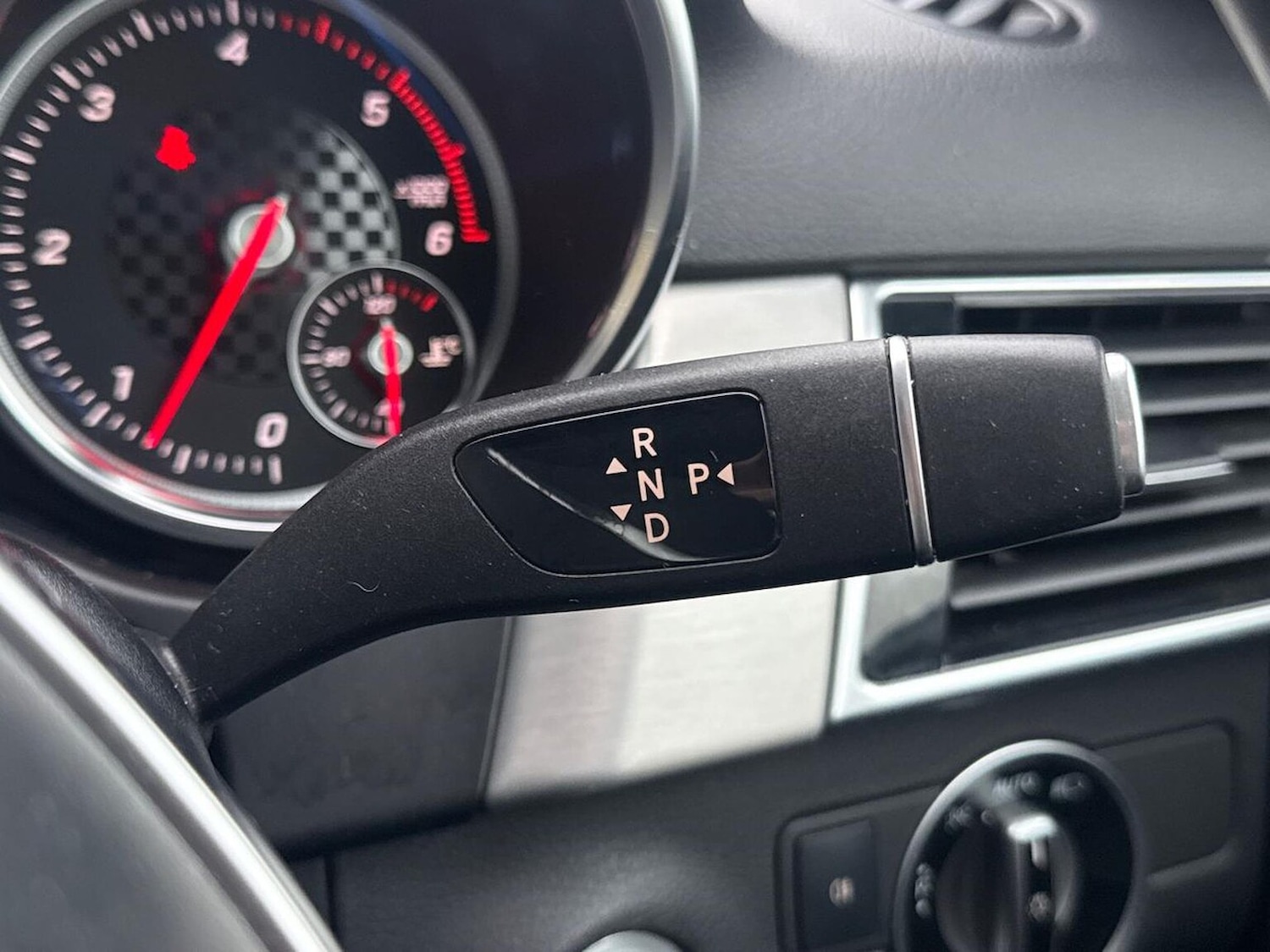 Used Mercedes-Benz GLE 2018 for sale - 77023423: Photo 31