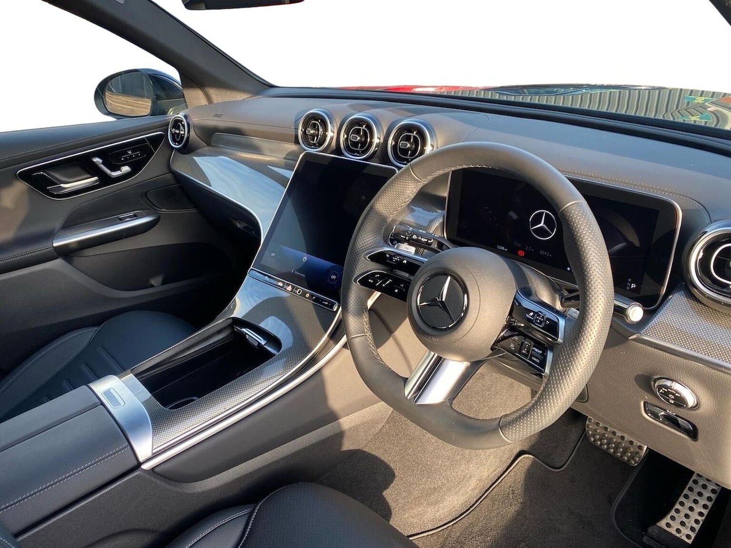 Used Mercedes-Benz GLC 2023 for sale - 77003644: Photo 17