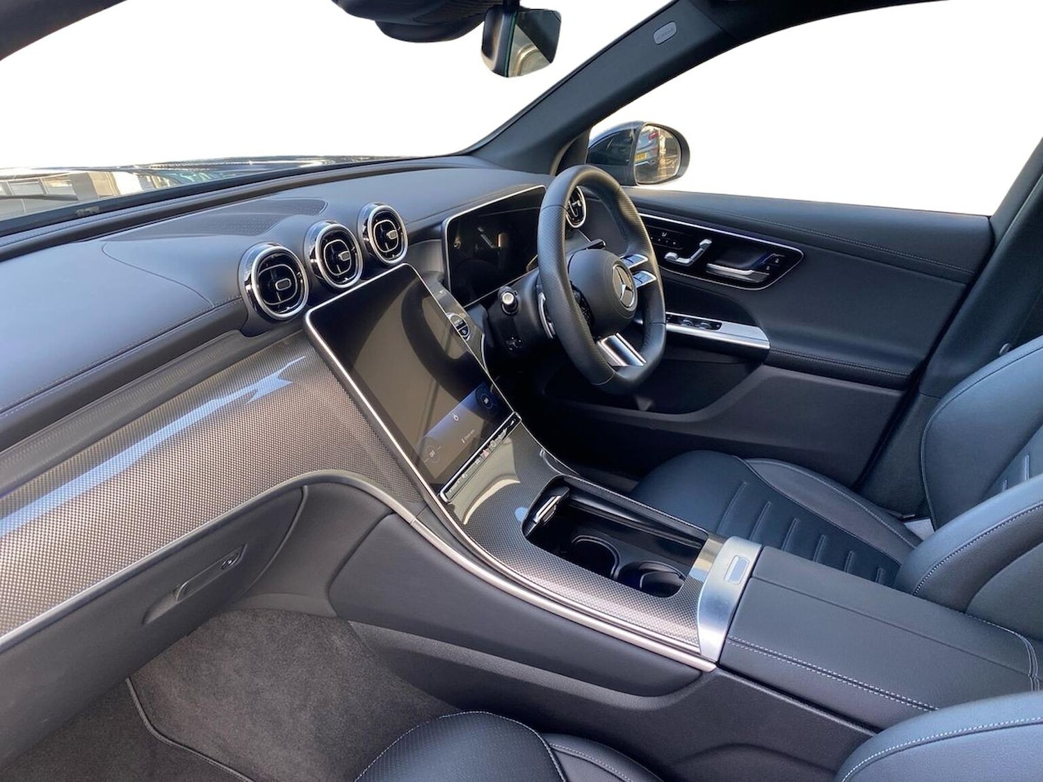 Used Mercedes-Benz GLC 2023 for sale - 77003644: Photo 9