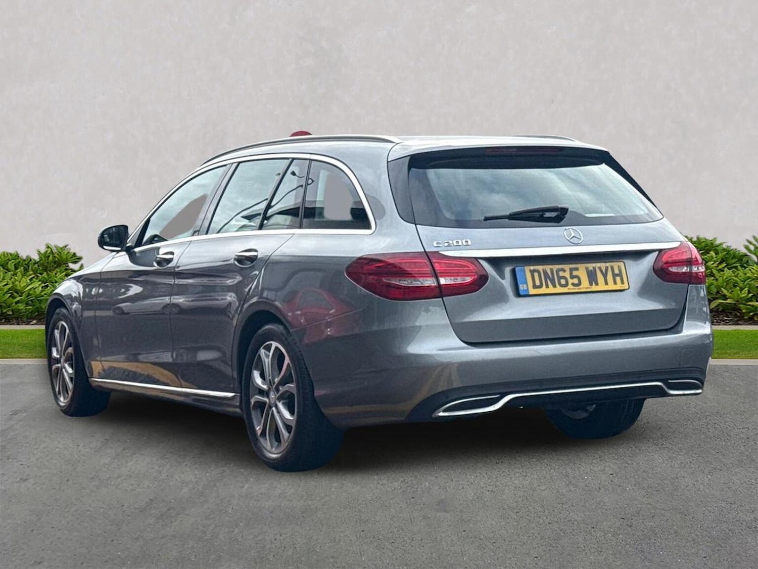 Used Mercedes-Benz C Class 2015 for sale - 76403416: Photo 2