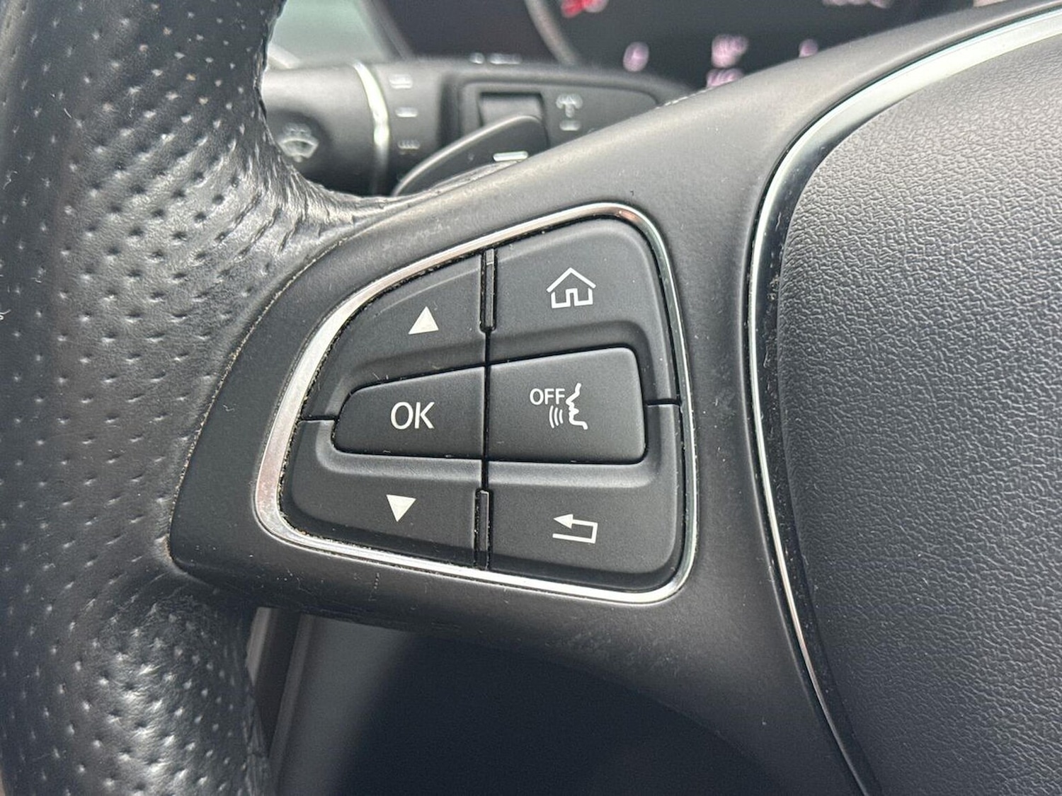 Used Mercedes-Benz C Class 2015 for sale - 76403416: Photo 26