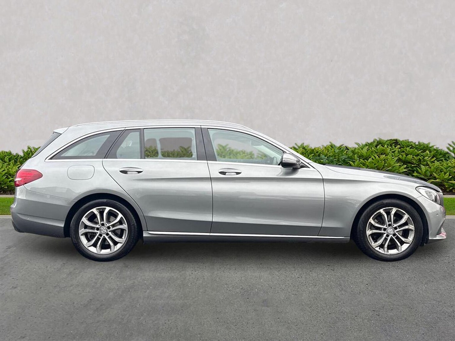 Used Mercedes-Benz C Class 2015 for sale - 76403416: Photo 3