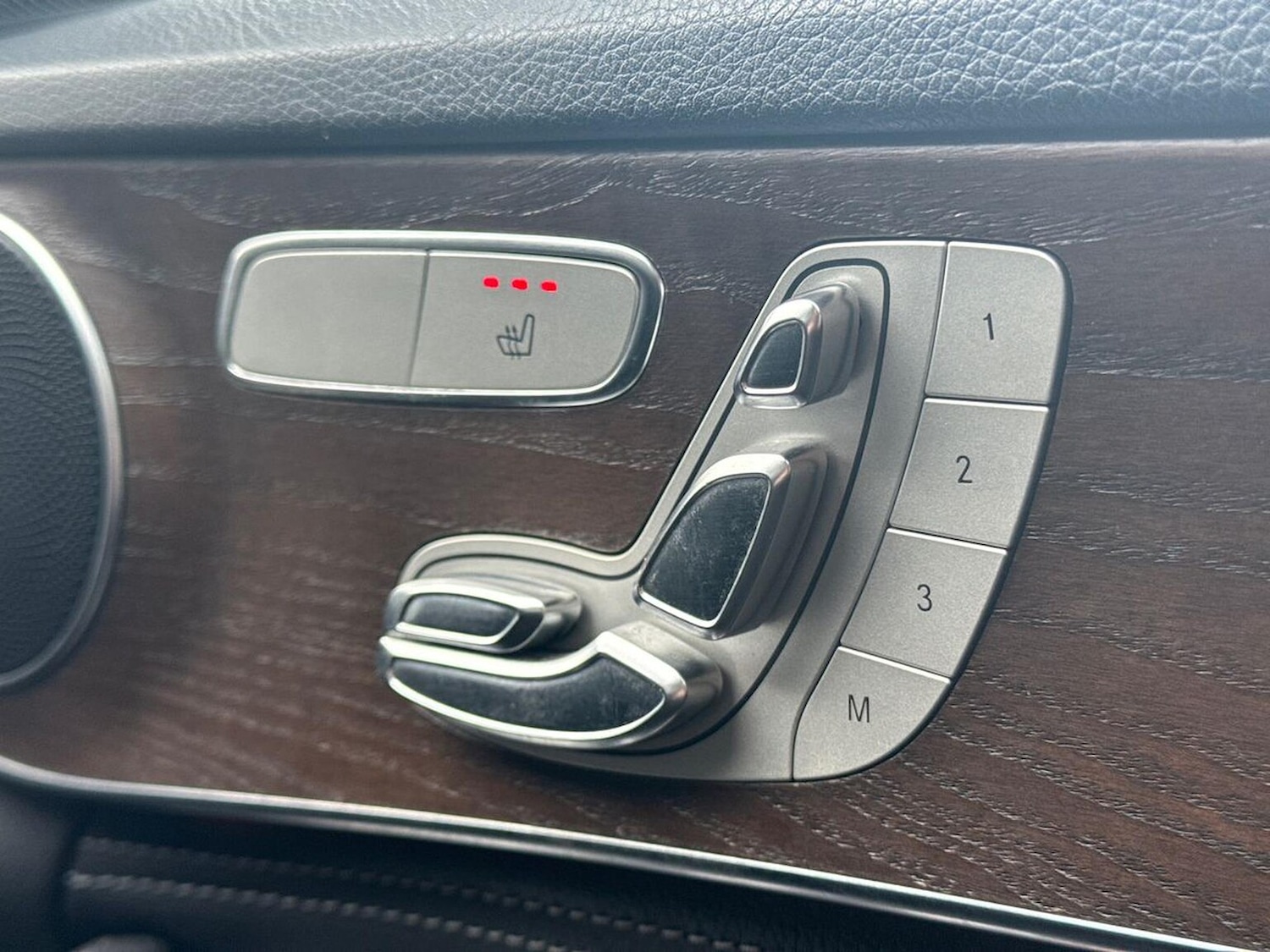 Used Mercedes-Benz C Class 2015 for sale - 76403416: Photo 30