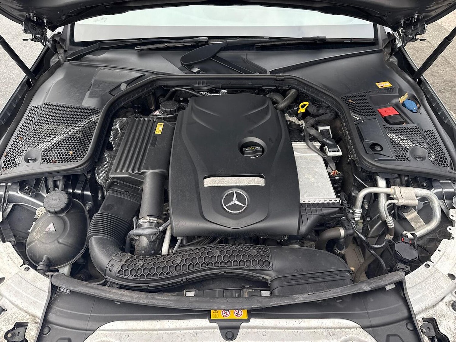 Used Mercedes-Benz C Class 2015 for sale - 76403416: Photo 39