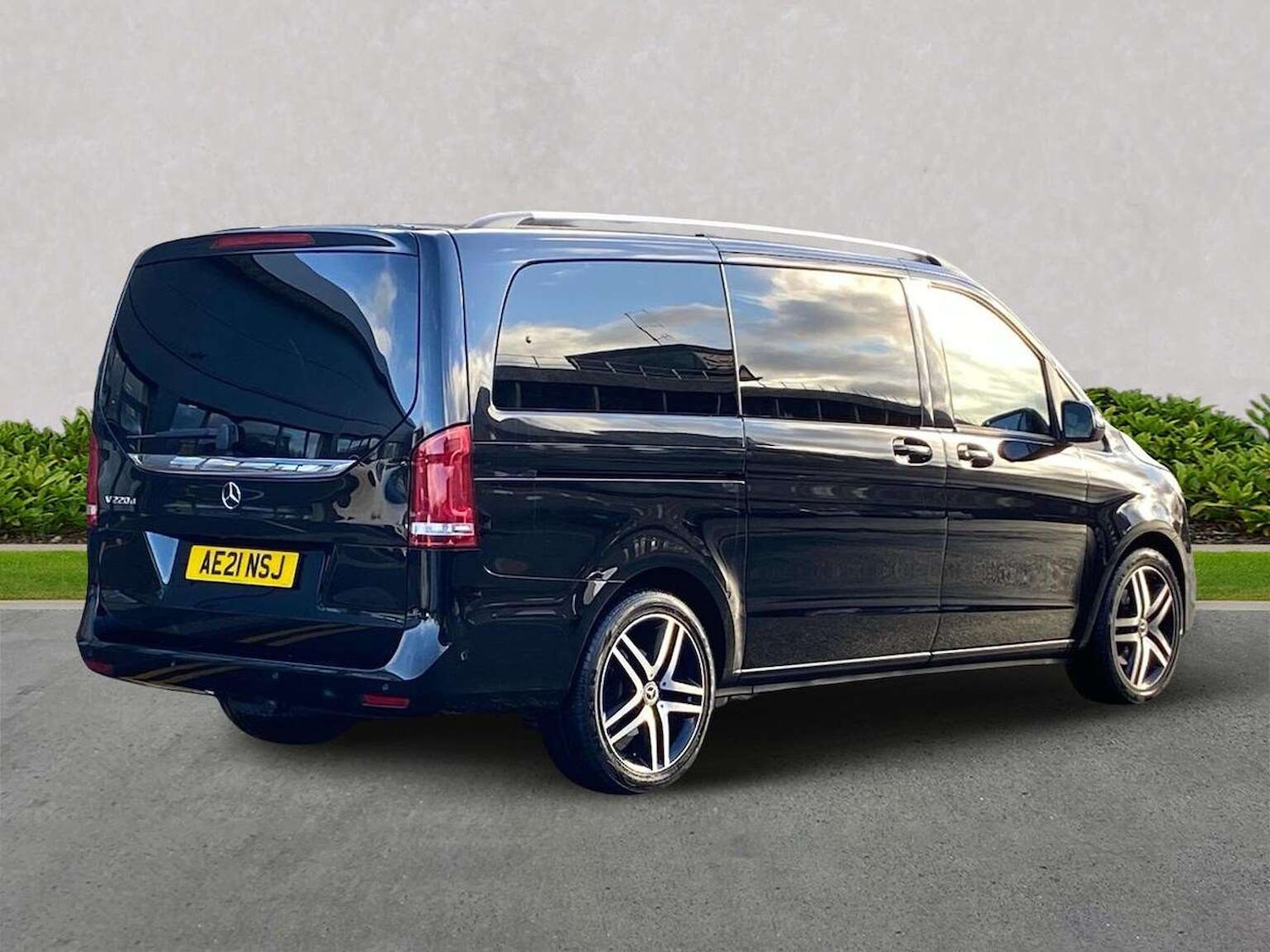 Used Mercedes-Benz V-Class 2021 for sale - 77572930: Photo 18