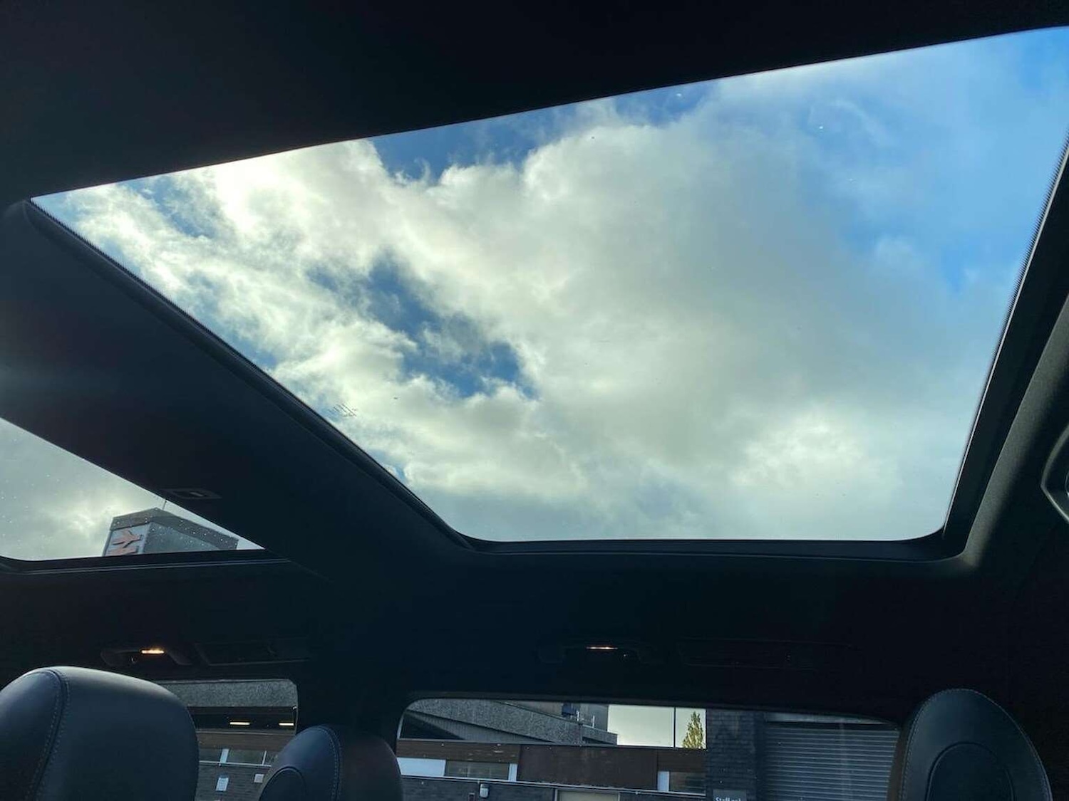 Used Mercedes-Benz V-Class 2021 for sale - 77572930: Photo 31