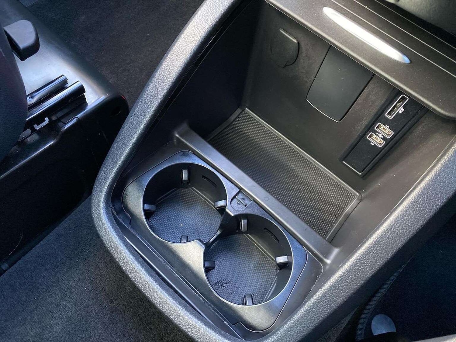 Used Mercedes-Benz V-Class 2021 for sale - 77572930: Photo 32