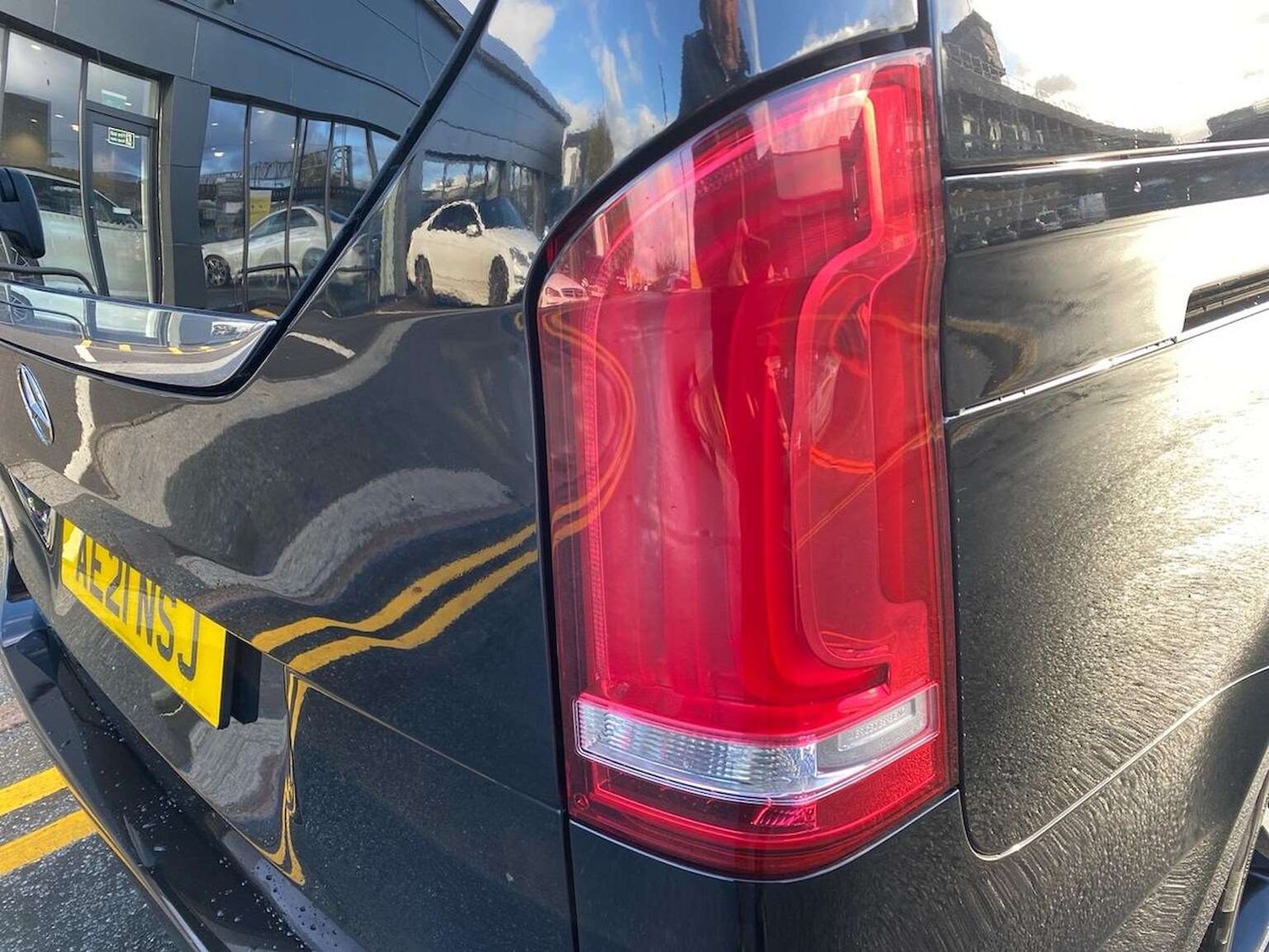 Used Mercedes-Benz V-Class 2021 for sale - 77572930: Photo 36