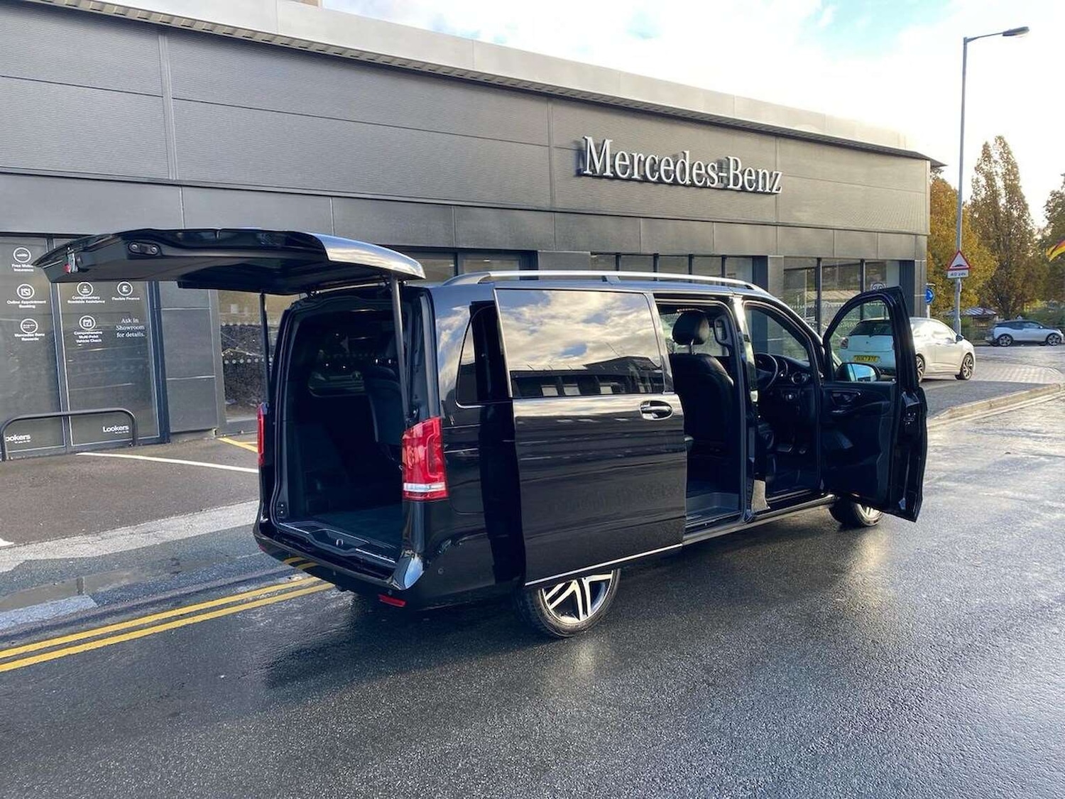 Used Mercedes-Benz V-Class 2021 for sale - 77572930: Photo 40