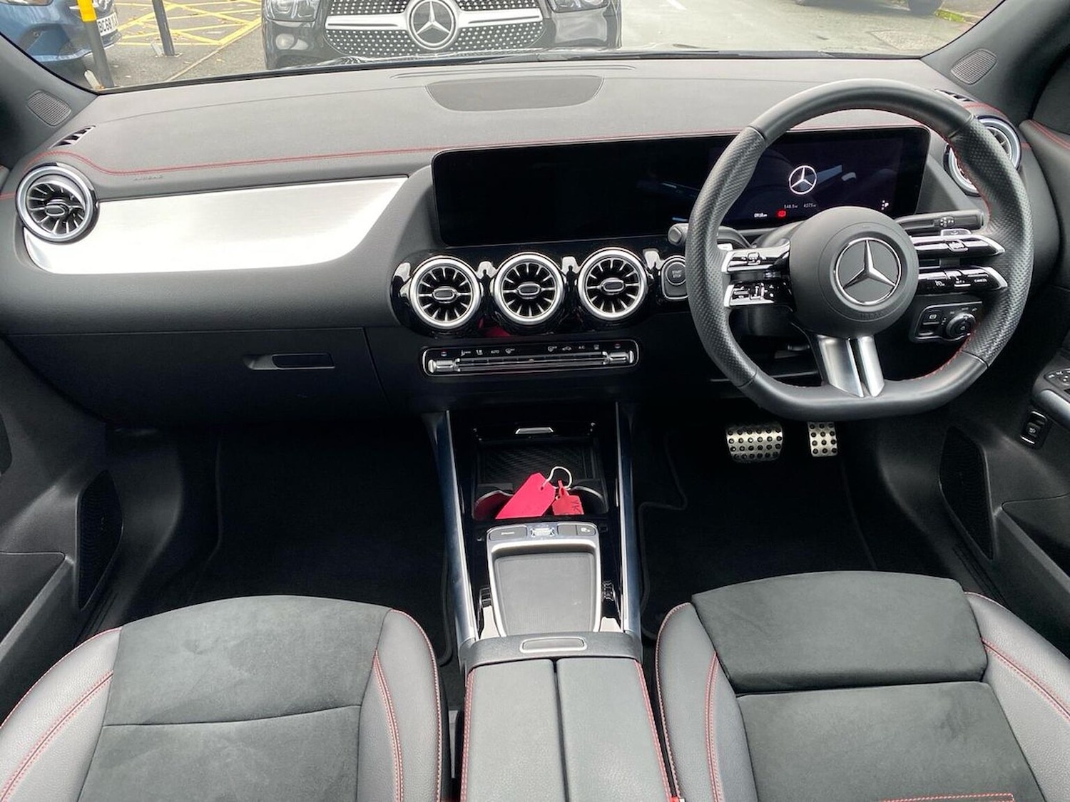 Used Mercedes-Benz EQA 2024 for sale - 76422331: Photo 8