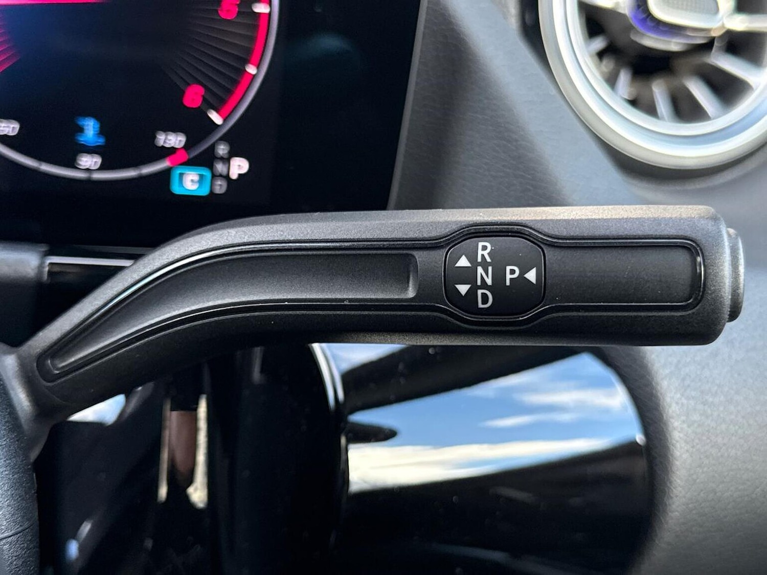 Used Mercedes-Benz GLA 2024 for sale - 76863977: Photo 29