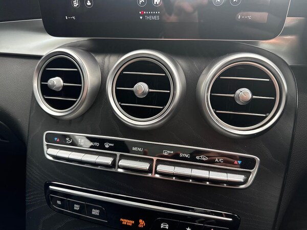 Used Mercedes-Benz GLC 2020 for sale - 76142961: Photo 12