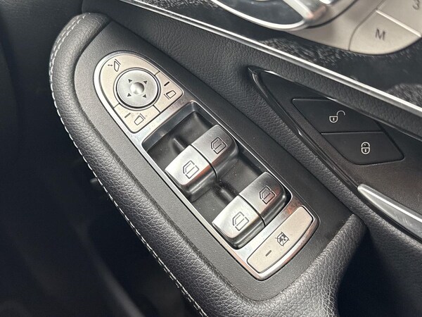 Used Mercedes-Benz GLC 2020 for sale - 76142961: Photo 21