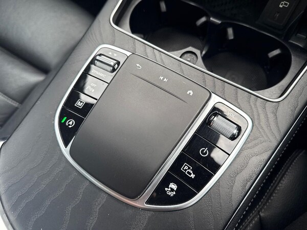 Used Mercedes-Benz GLC 2020 for sale - 76142961: Photo 32