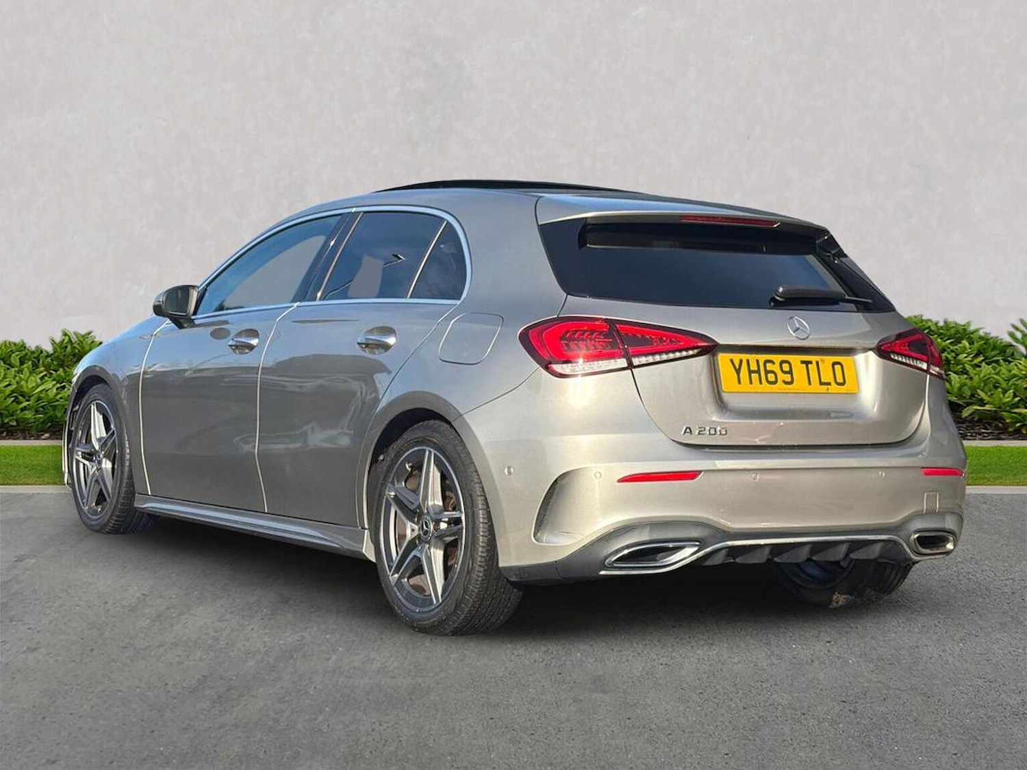 Used Mercedes-Benz A-Class 2019 for sale - 76547711: Photo 2