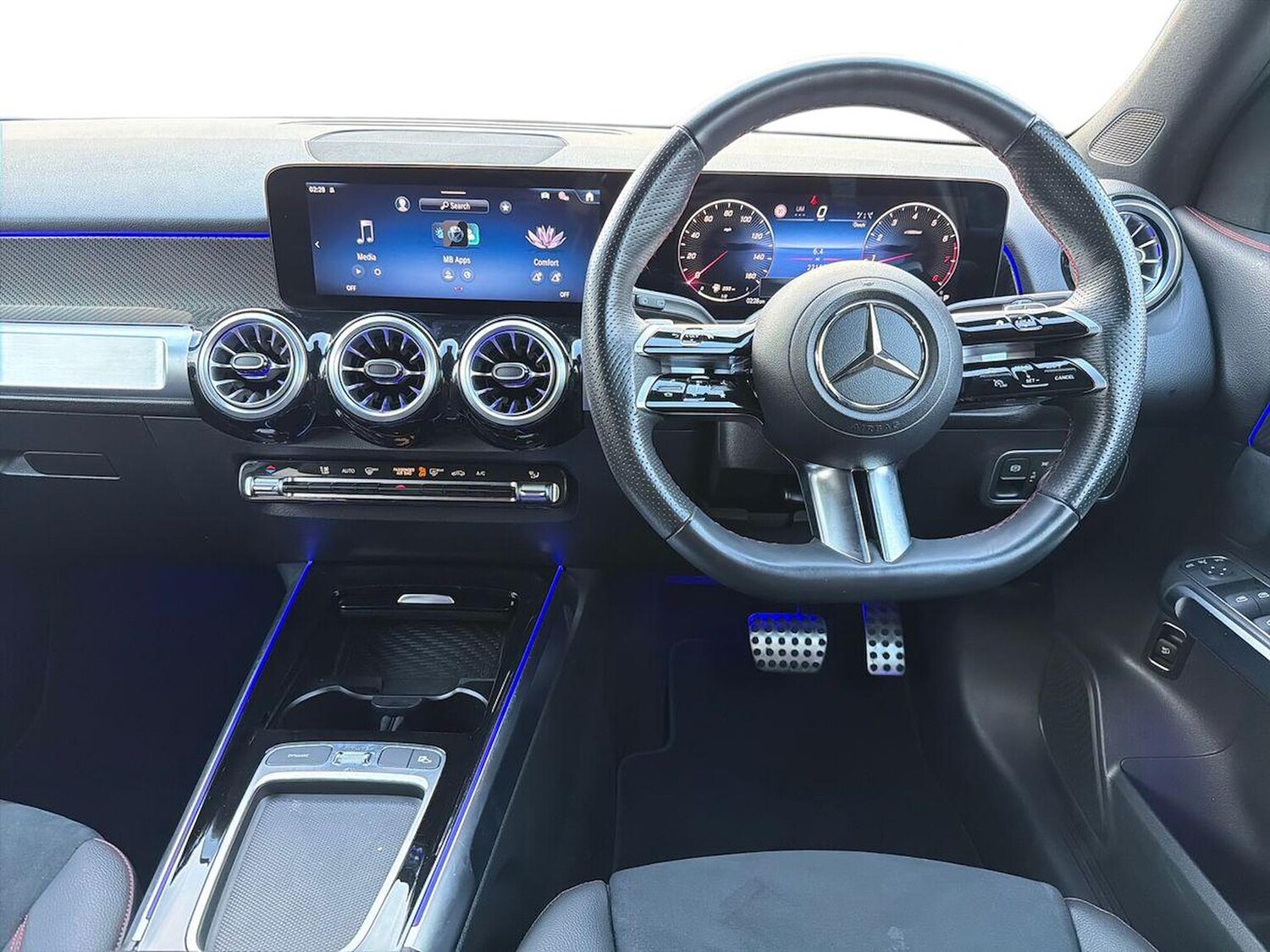 Used Mercedes-Benz GLB 2024 for sale - 76490518: Photo 11