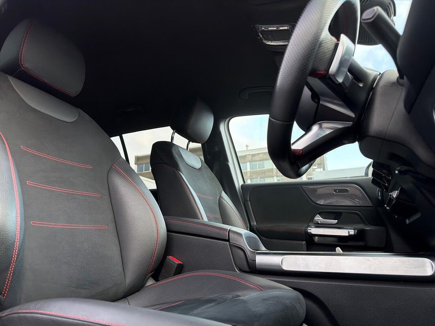 Used Mercedes-Benz GLB 2024 for sale - 76490518: Photo 40