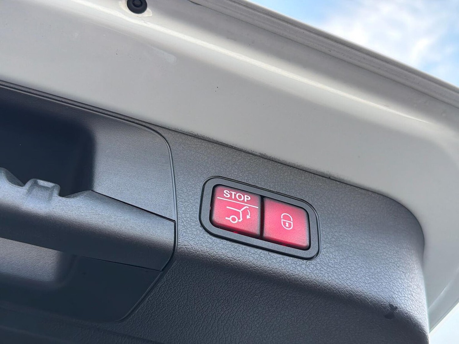 Used Mercedes-Benz GLB 2024 for sale - 76490518: Photo 42