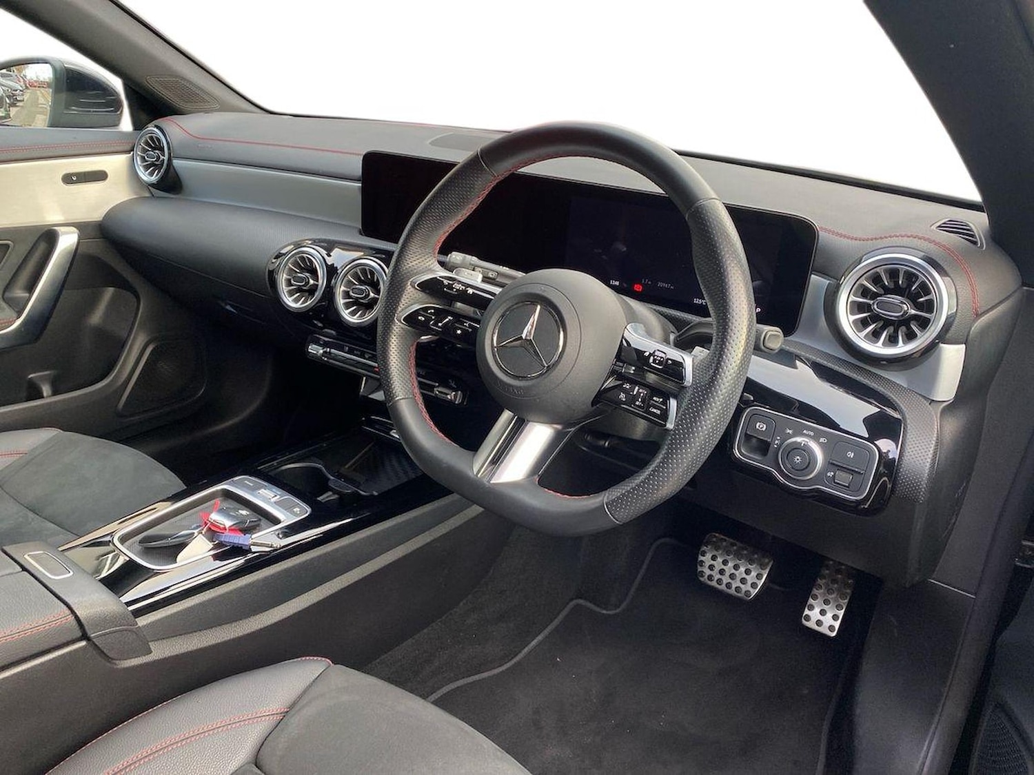 Used Mercedes-Benz CLA 2024 for sale - 76627982: Photo 15