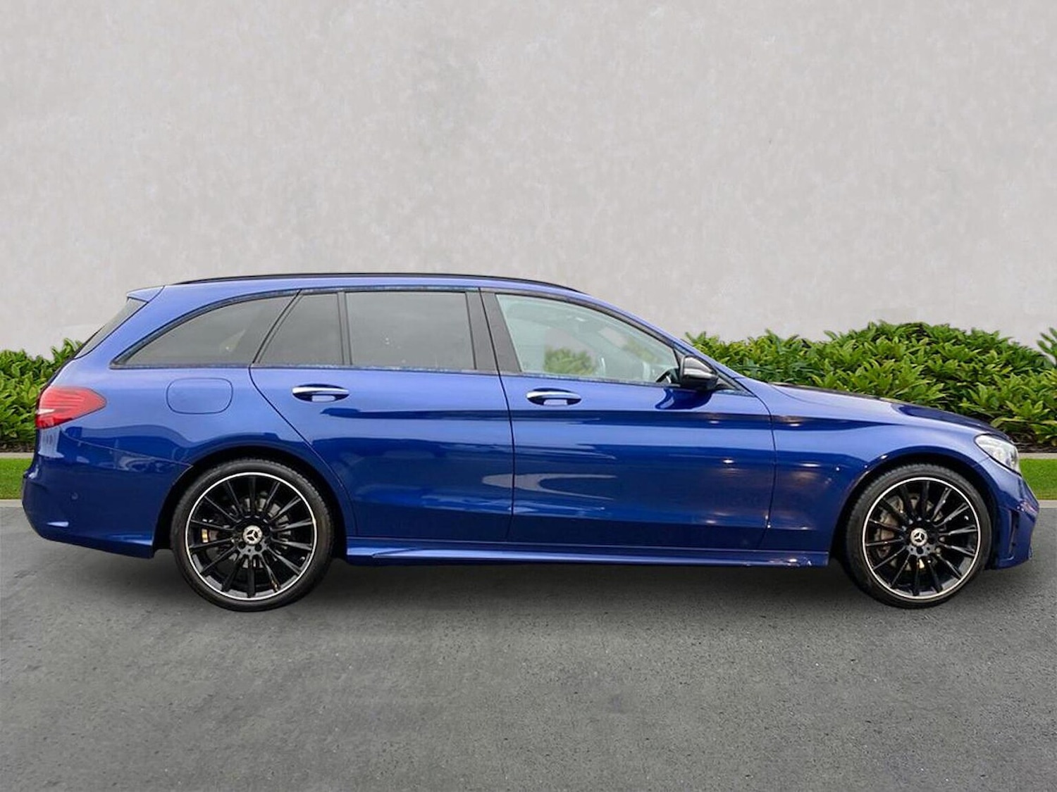 Used Mercedes-Benz C Class 2021 for sale - 76979904: Photo 3