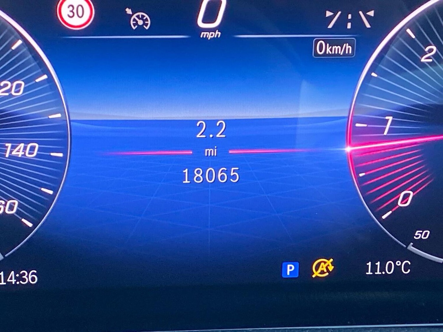 Used Mercedes-Benz GLB 2024 for sale - 76376808: Photo 10