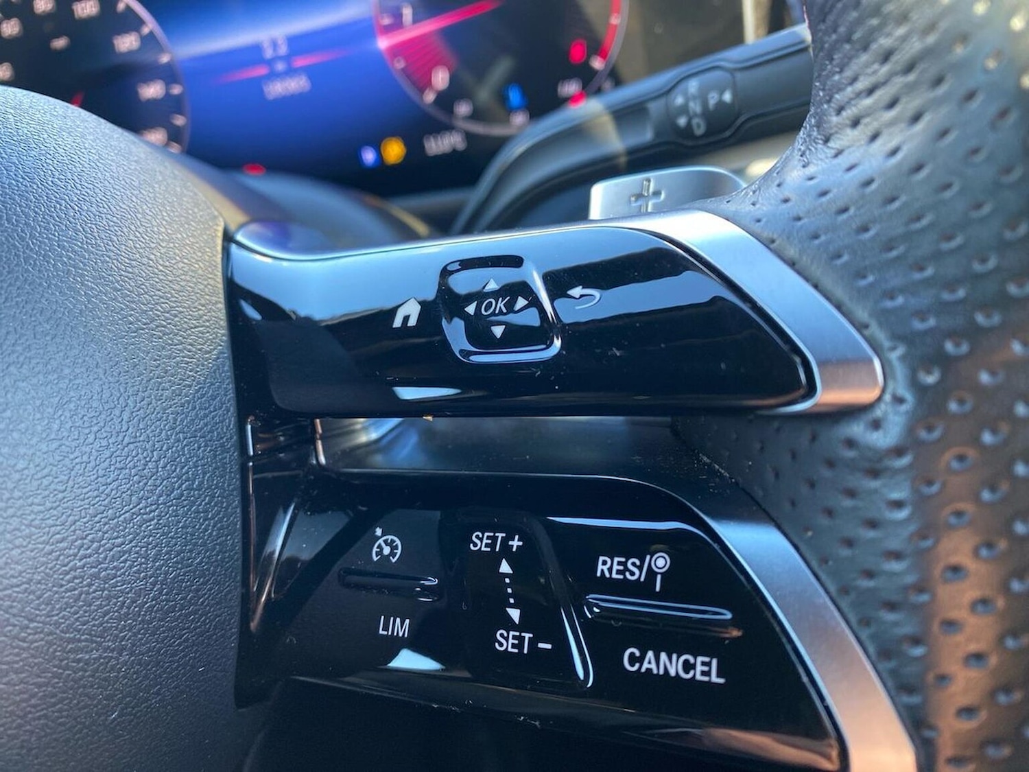 Used Mercedes-Benz GLB 2024 for sale - 76376808: Photo 27