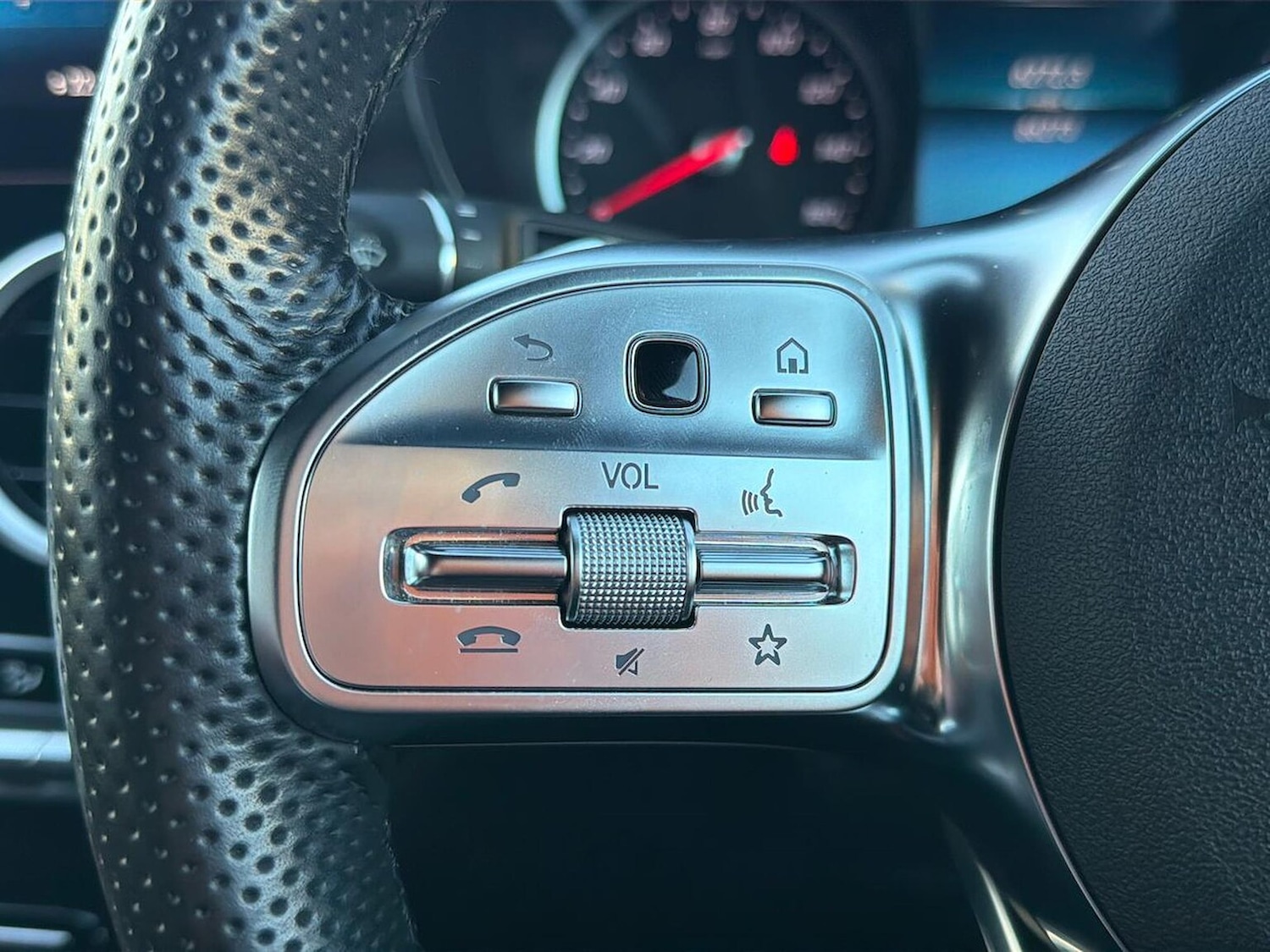 Used Mercedes-Benz GLC 2021 for sale - 76627985: Photo 26