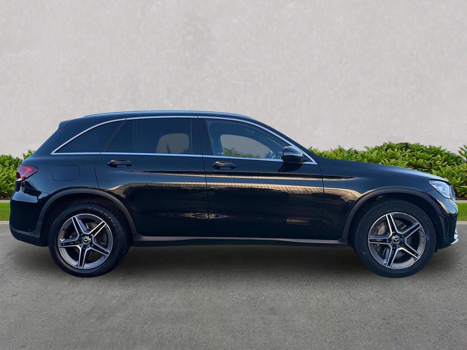 Used Mercedes-Benz GLC 2021 for sale - 76627985: Photo 3