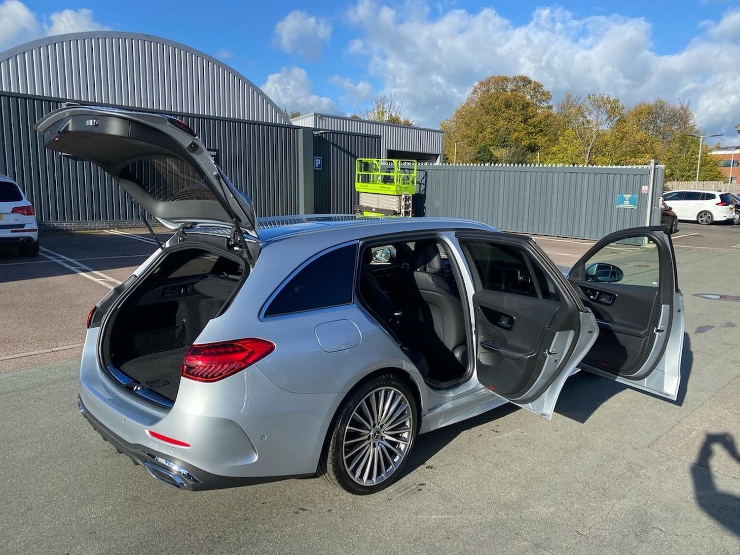 Used Mercedes-Benz C Class 2024 for sale - 76376813: Photo 40