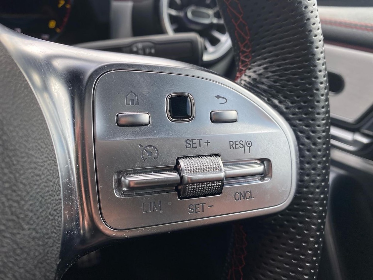 Used Mercedes-Benz CLA 2023 for sale - 76219198: Photo 28