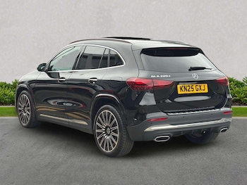 Used Mercedes-Benz GLA 2025 for sale - 78178320: Photo