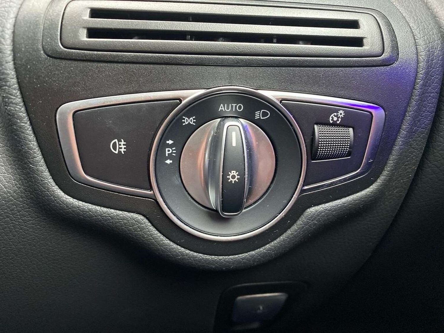 Used Mercedes-Benz GLC 2022 for sale - 78011614: Photo 22