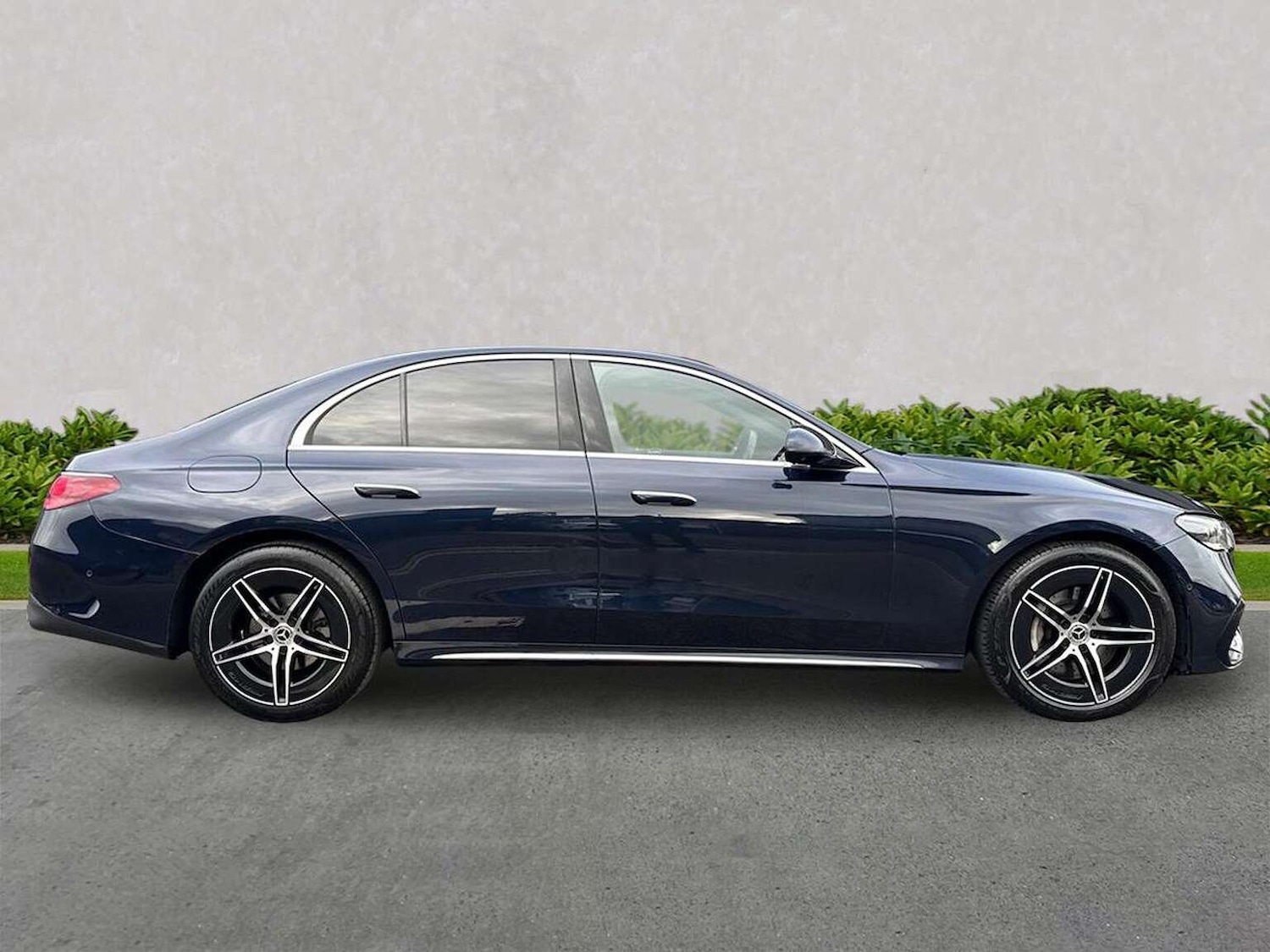 Used Mercedes-Benz E Class 2024 for sale - 77629387: Photo 3