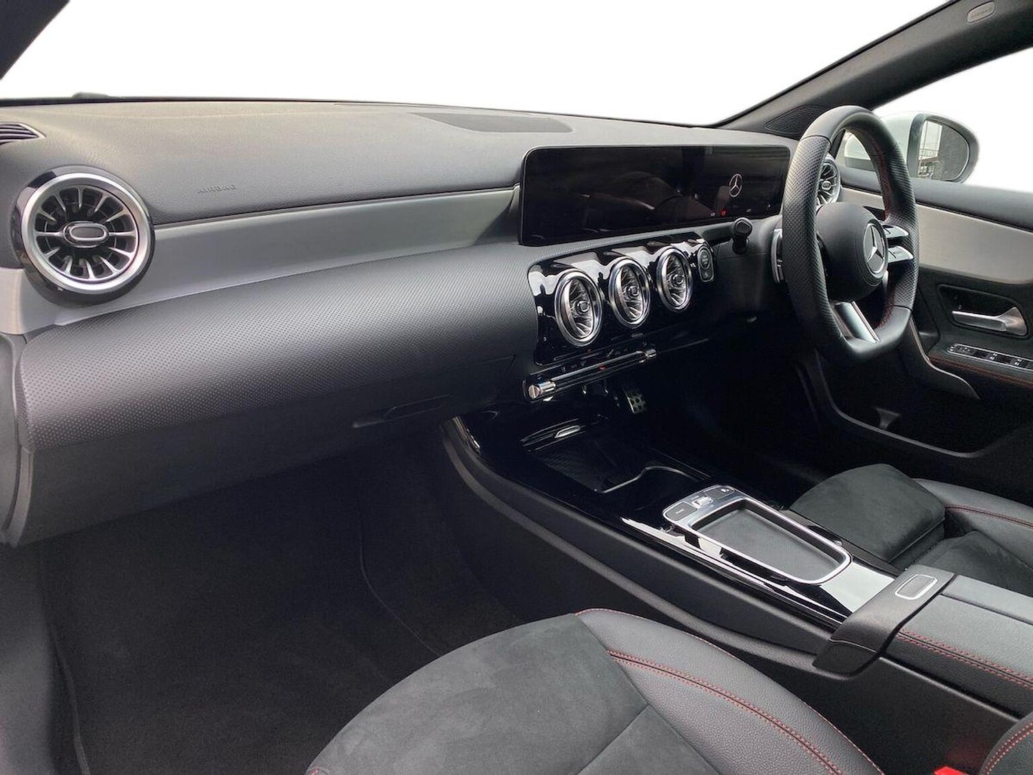 Used Mercedes-Benz A-Class 2024 for sale - 76422349: Photo 7