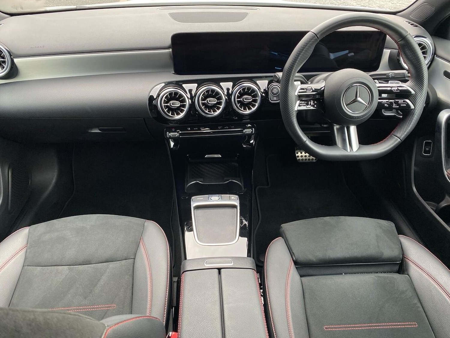 Used Mercedes-Benz A-Class 2024 for sale - 76422349: Photo 8