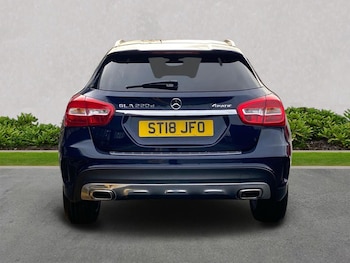 Used Mercedes-Benz GLA 2018 for sale - 76422330: Photo