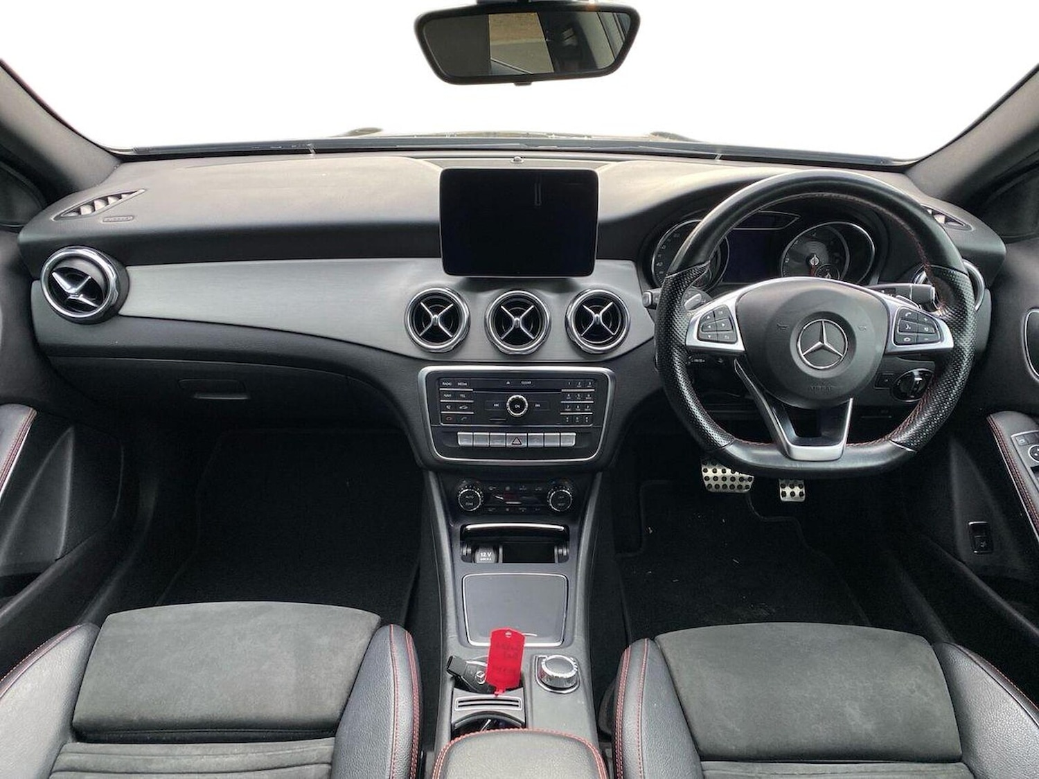 Used Mercedes-Benz GLA 2018 for sale - 76422330: Photo 8